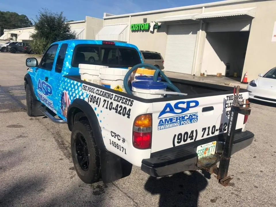Commercial Vehicles And Fleets Services 2
