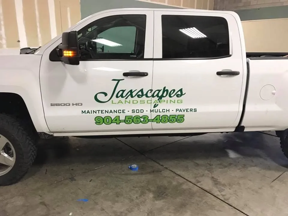 Commercial Vehicles And Fleets Services 3